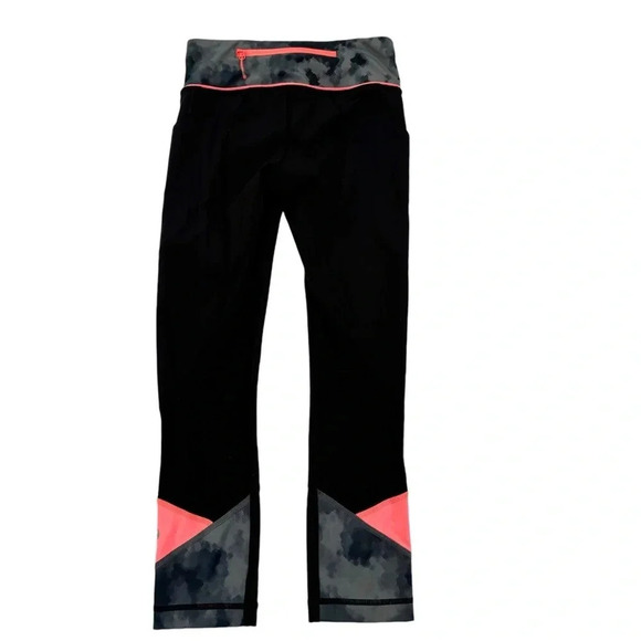 Lululemon Pace Rival Crop 22” Black Blooming Pixie Slate Coral Size 2 - Picture 3 of 10
